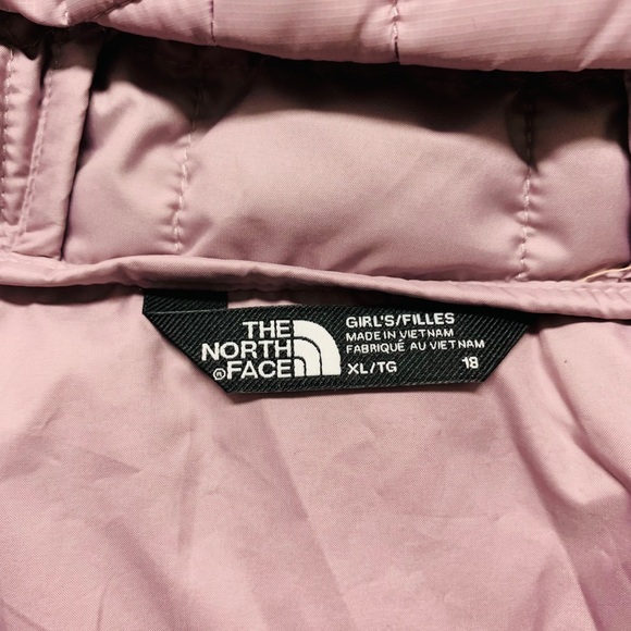 New The North Face Jacket SOLD - Picture 10 of 10